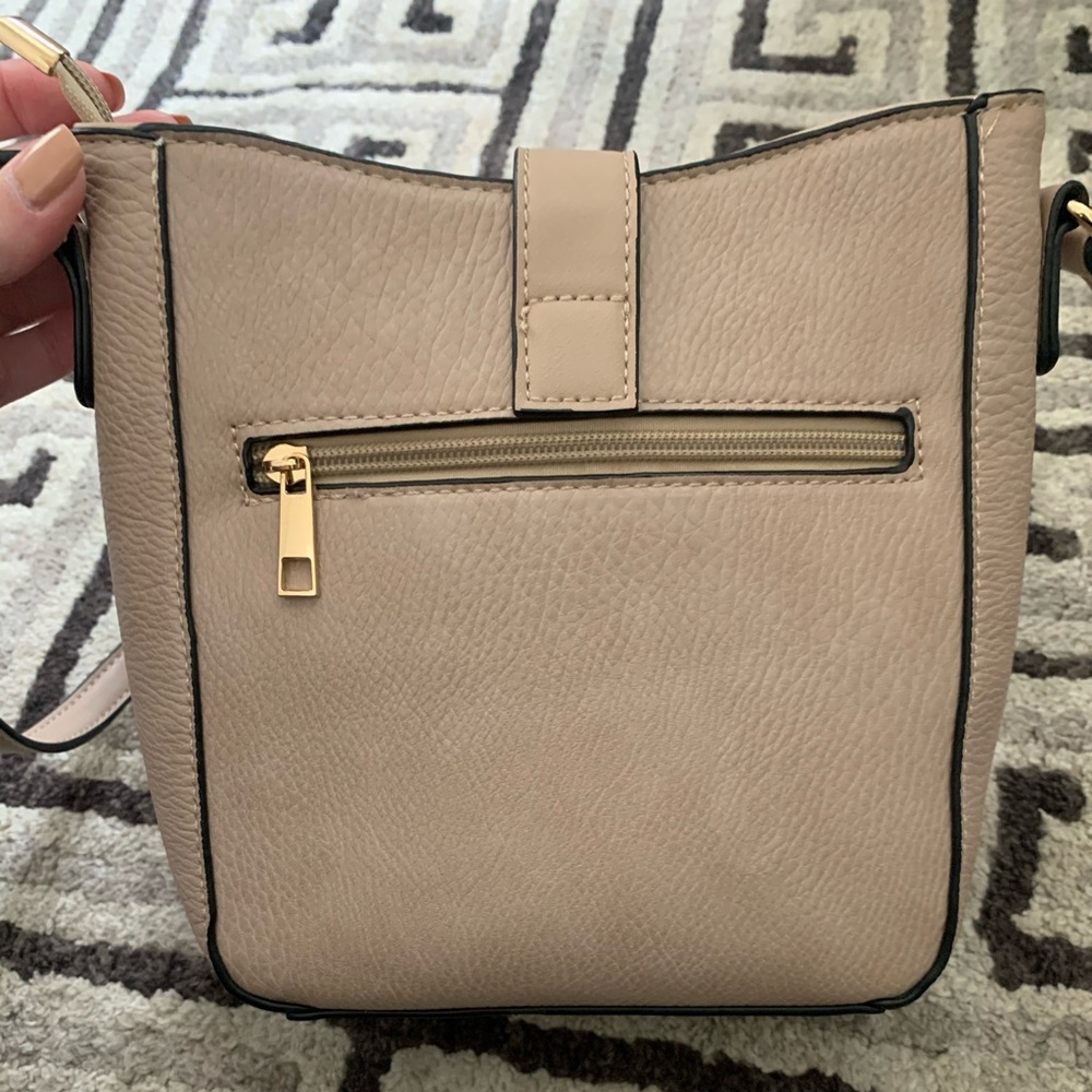 Purse - Picture 2 of 4